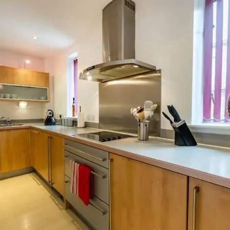 15 Stonegate Court *