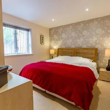 15 Stonegate Court Apartment